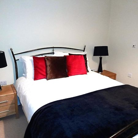 Oxford Apartment-- Free Parking 2 Bedrooms-2Bathrooms-Located In Jericho Oxford Close To Bus And Rail Station Екстериор снимка