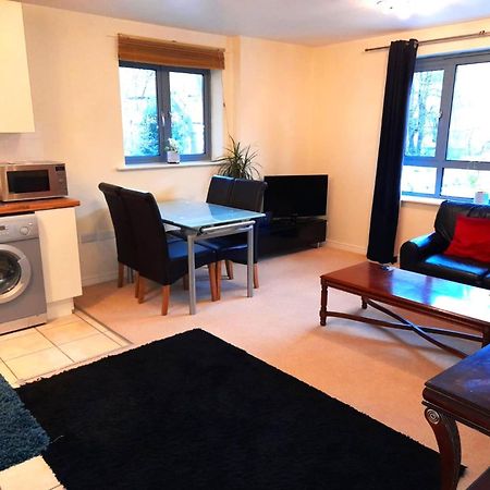 Oxford Apartment-- Free Parking 2 Bedrooms-2Bathrooms-Located In Jericho Oxford Close To Bus And Rail Station Екстериор снимка