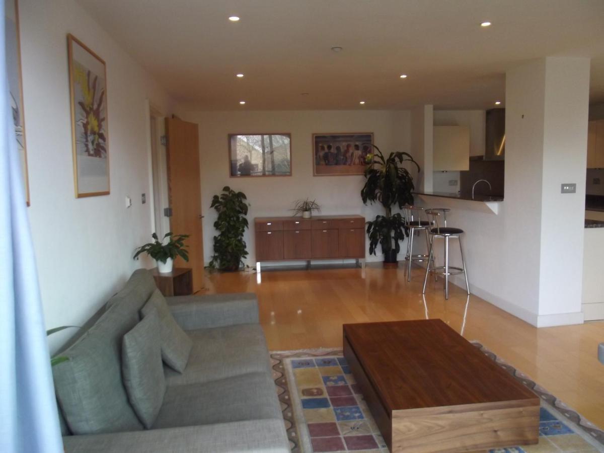 Oxford Apartment-- Free Parking 2 Bedrooms-2Bathrooms-Located In Jericho Oxford Close To Bus And Rail Station Екстериор снимка