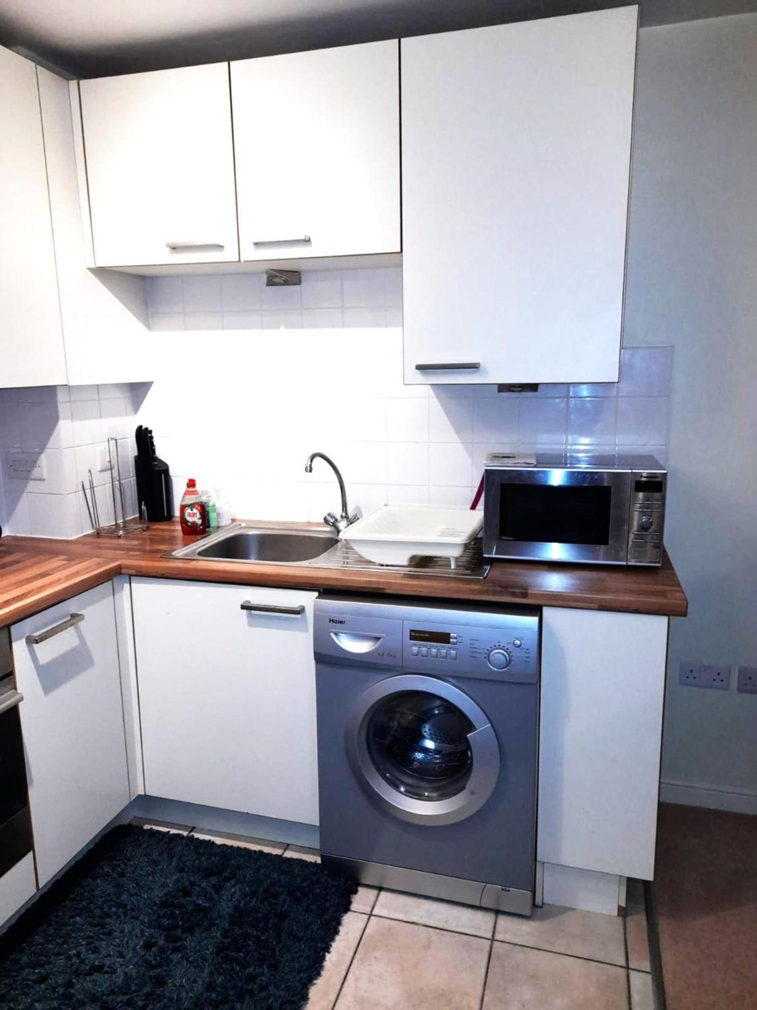 Oxford Apartment-- Free Parking 2 Bedrooms-2Bathrooms-Located In Jericho Oxford Close To Bus And Rail Station Екстериор снимка